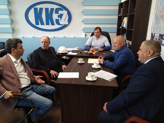 Фрагмент деловой встречи на Краснодарском компрессорном заводе....jpg